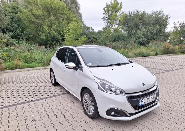 Peugeot 208 cena 36000 przebieg: 140000, rok produkcji 2016 z Leszno małe 137